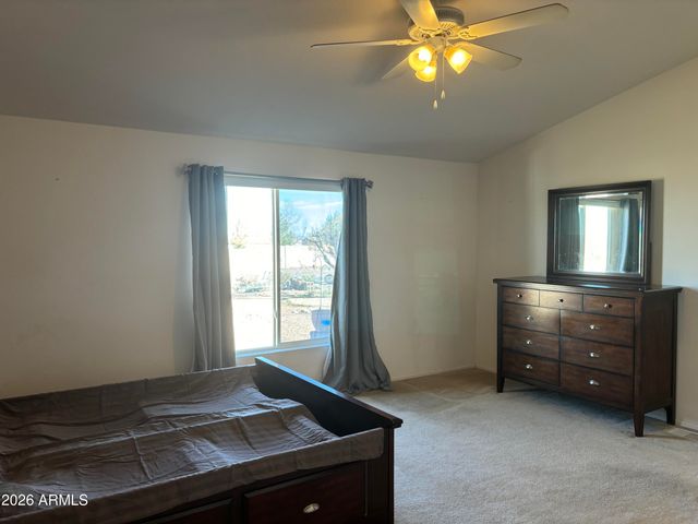 7053 S Elmer Loop, Hereford, AZ 85615