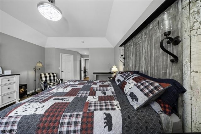 20 Turnberry Ln, Hardyston Twp., NJ 07419