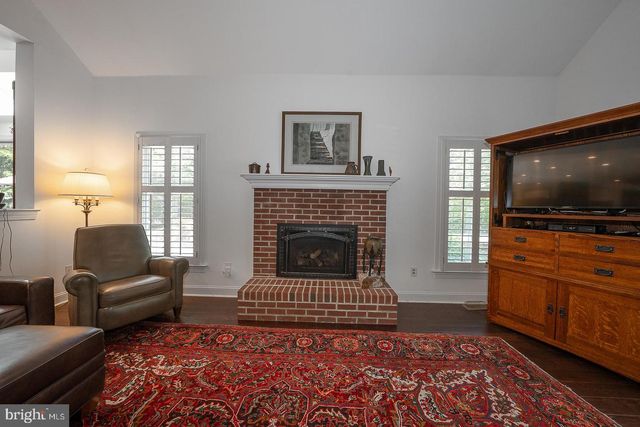 1421 RADBILL CIR, Berwyn, PA 19312