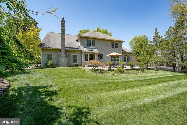 1421 RADBILL CIR, Berwyn, PA 19312