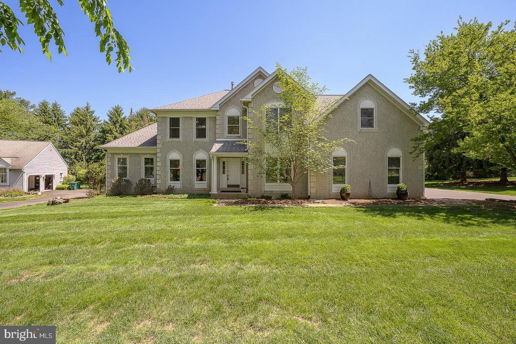 1421 RADBILL CIR, Berwyn, PA 19312