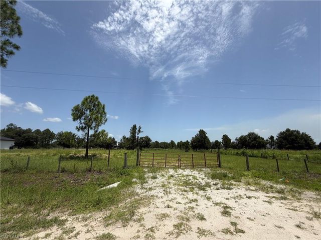 7932 3rd TER, Labelle, FL 33935