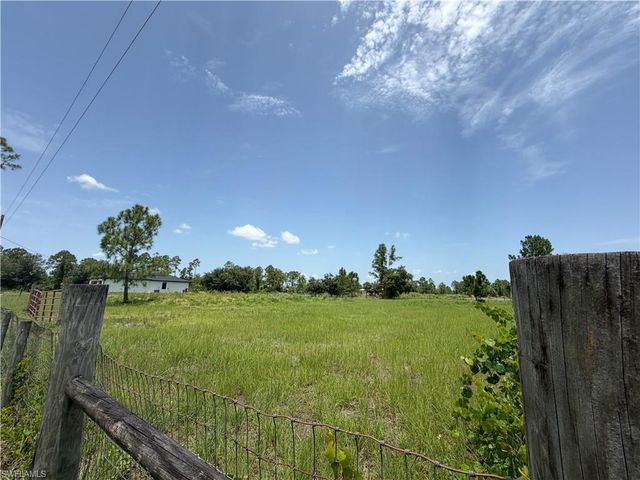 7932 3rd TER, Labelle, FL 33935