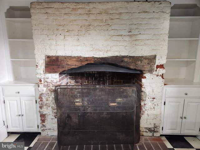 316 PRINCESS ANNE ST, Fredericksburg, VA 22401