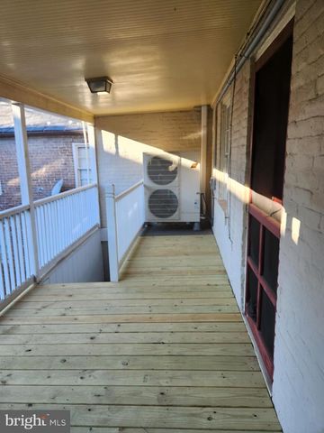 316 PRINCESS ANNE ST, Fredericksburg, VA 22401