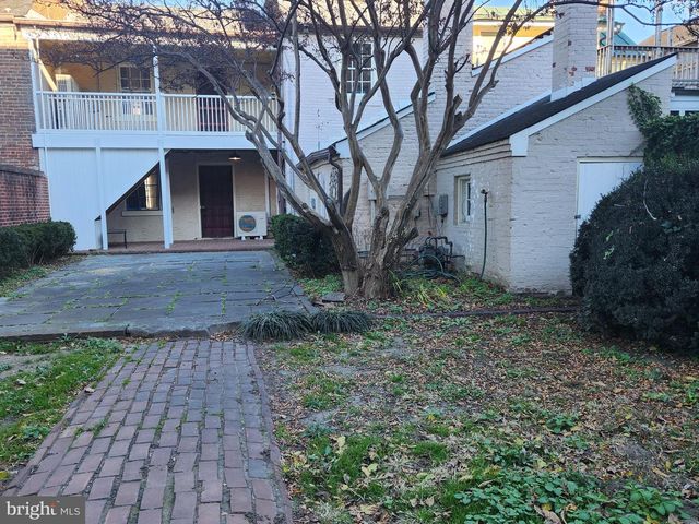 316 PRINCESS ANNE ST, Fredericksburg, VA 22401