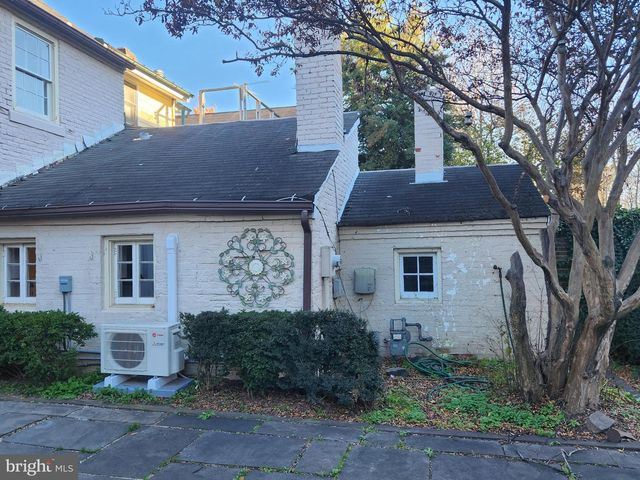 316 PRINCESS ANNE ST, Fredericksburg, VA 22401