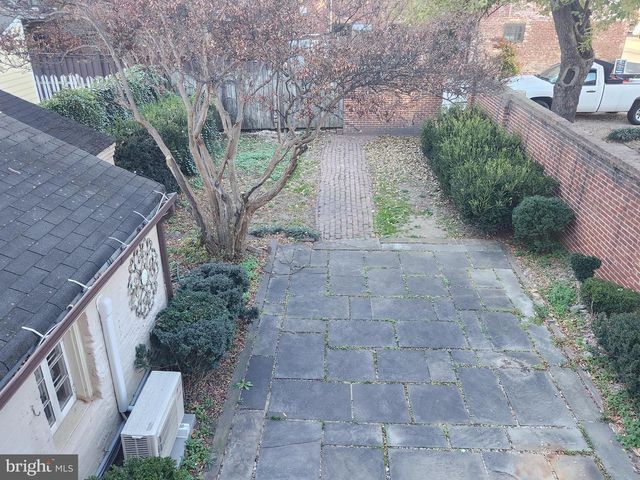 316 PRINCESS ANNE ST, Fredericksburg, VA 22401