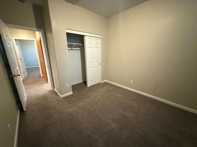 301 Unity Cir, Sacramento, CA 95833