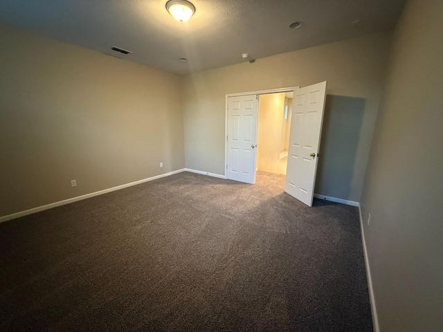 301 Unity Cir, Sacramento, CA 95833