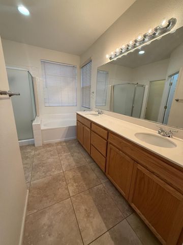 301 Unity Cir, Sacramento, CA 95833