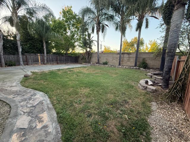 301 Unity Cir, Sacramento, CA 95833