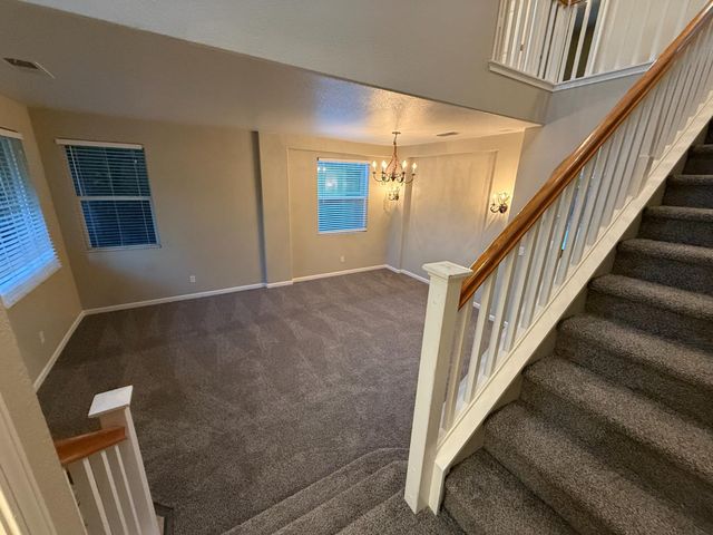 301 Unity Cir, Sacramento, CA 95833