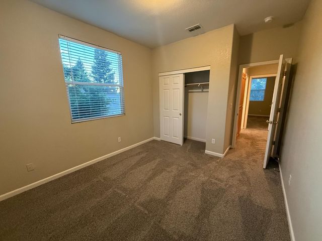 301 Unity Cir, Sacramento, CA 95833