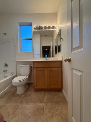 301 Unity Cir, Sacramento, CA 95833