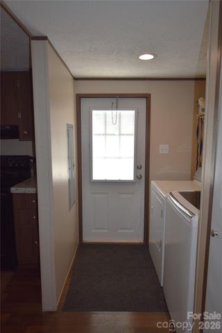 3891 Goshawk Drive, Lenoir, NC 28645