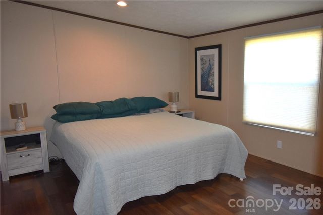 3891 Goshawk Drive, Lenoir, NC 28645