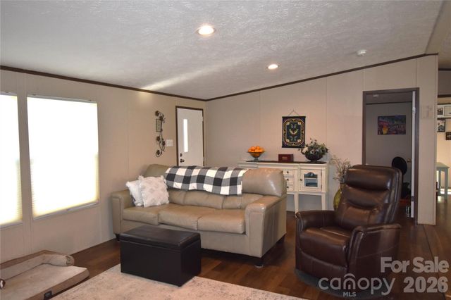 3891 Goshawk Drive, Lenoir, NC 28645