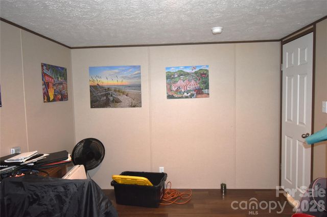 3891 Goshawk Drive, Lenoir, NC 28645