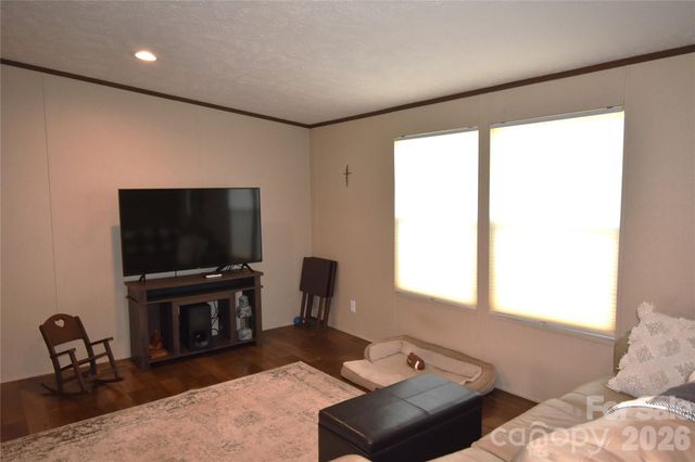 3891 Goshawk Drive, Lenoir, NC 28645