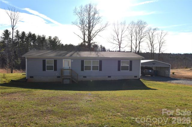 3891 Goshawk Drive, Lenoir, NC 28645