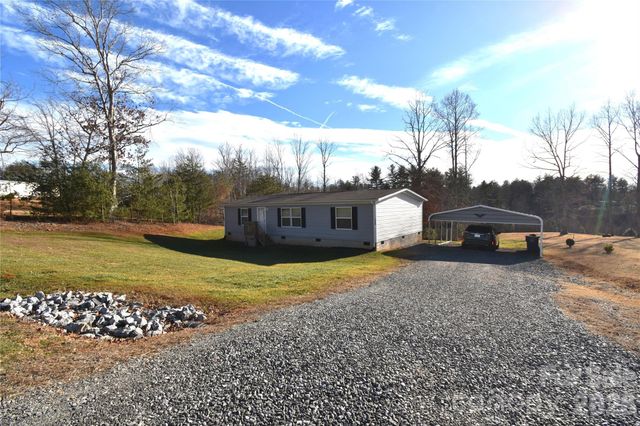 3891 Goshawk Drive, Lenoir, NC 28645