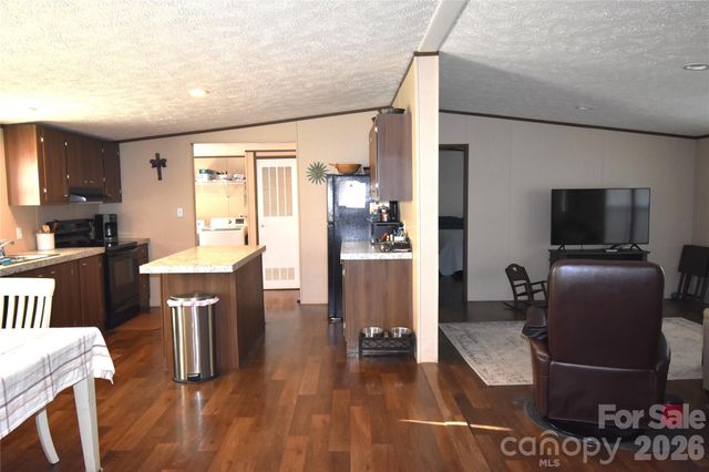 3891 Goshawk Drive, Lenoir, NC 28645