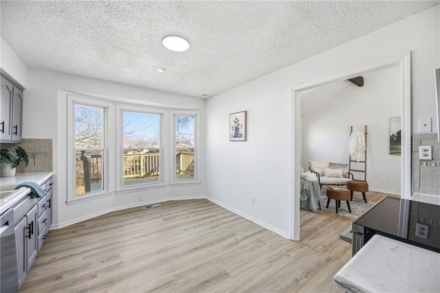 4921 Peck Avenue, Independence, MO 64055