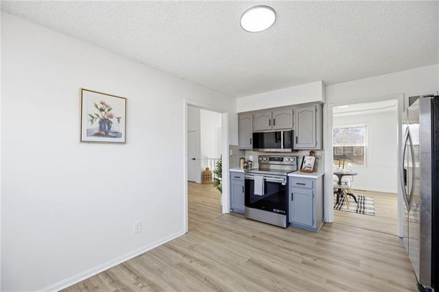 4921 Peck Avenue, Independence, MO 64055