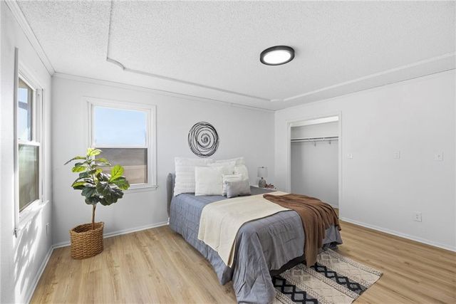 4921 Peck Avenue, Independence, MO 64055