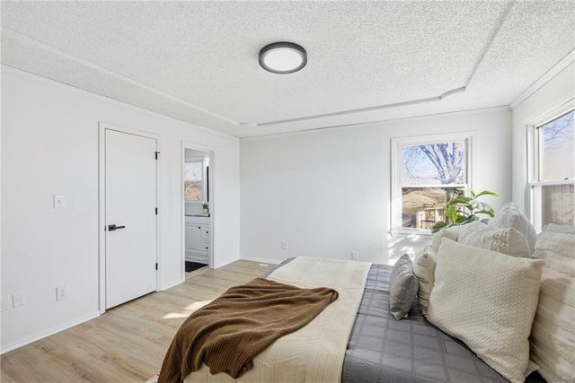 4921 Peck Avenue, Independence, MO 64055