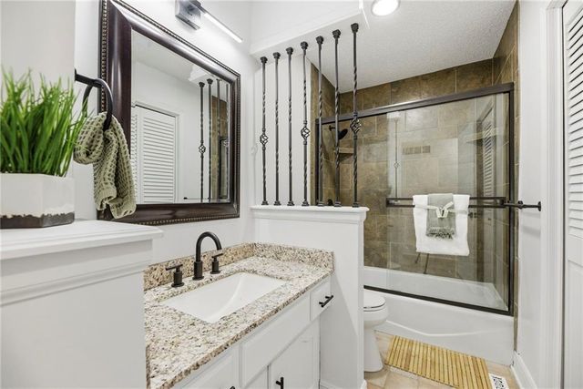 4921 Peck Avenue, Independence, MO 64055