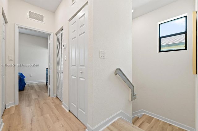 10513 W 32nd Ln, Hialeah, FL 33018