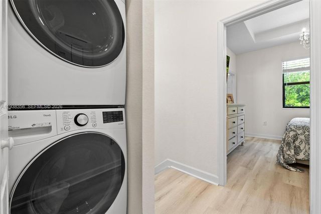 10513 W 32nd Ln, Hialeah, FL 33018