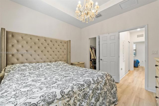 10513 W 32nd Ln, Hialeah, FL 33018