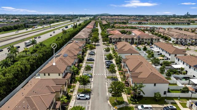 10513 W 32nd Ln, Hialeah, FL 33018