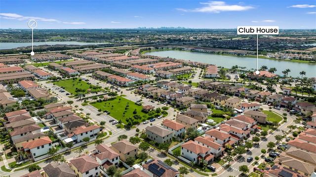 10513 W 32nd Ln, Hialeah, FL 33018