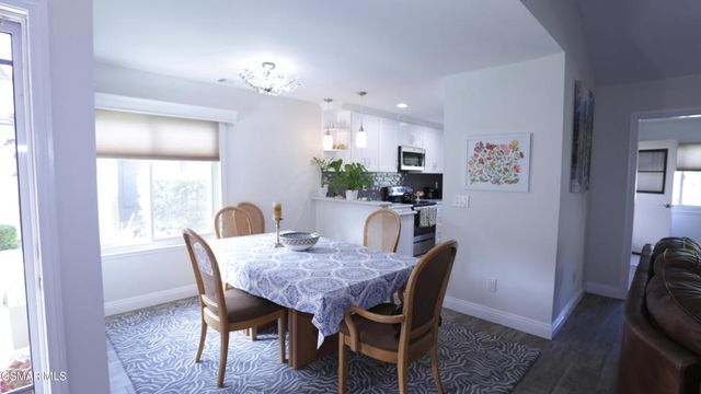 35205 Village 35, Camarillo, CA 93012