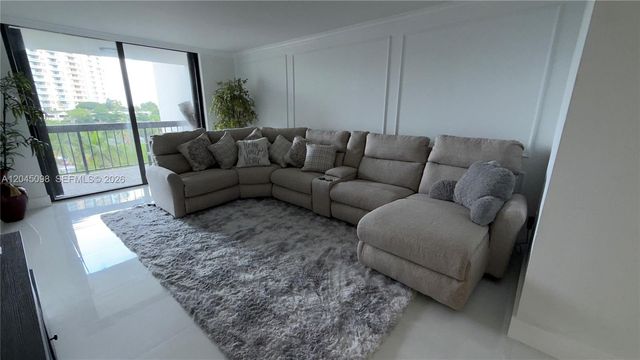 2333 Brickell Avenue 614, Miami, FL 33129