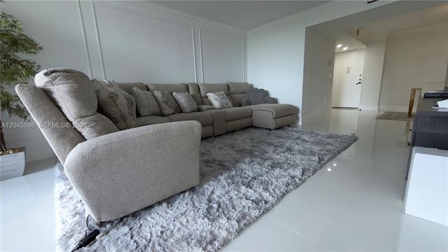 2333 Brickell Avenue 614, Miami, FL 33129