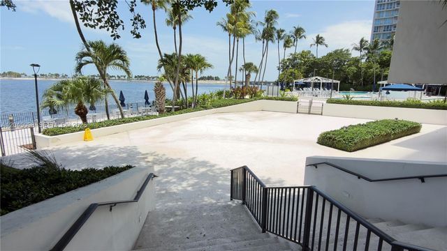 2333 Brickell Avenue 614, Miami, FL 33129
