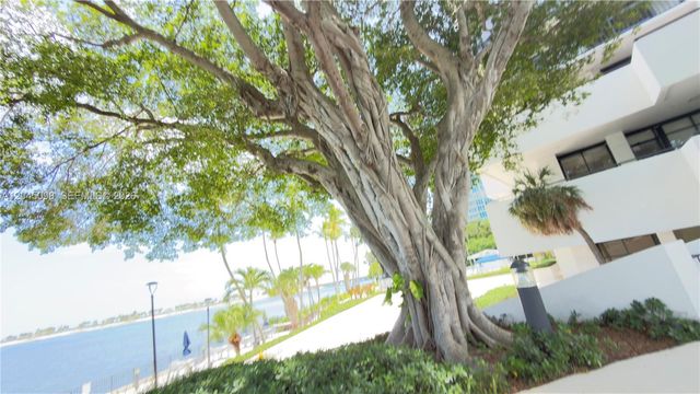 2333 Brickell Avenue 614, Miami, FL 33129