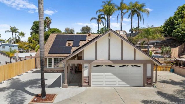 939 Chablis Lane, Vista, CA 92083