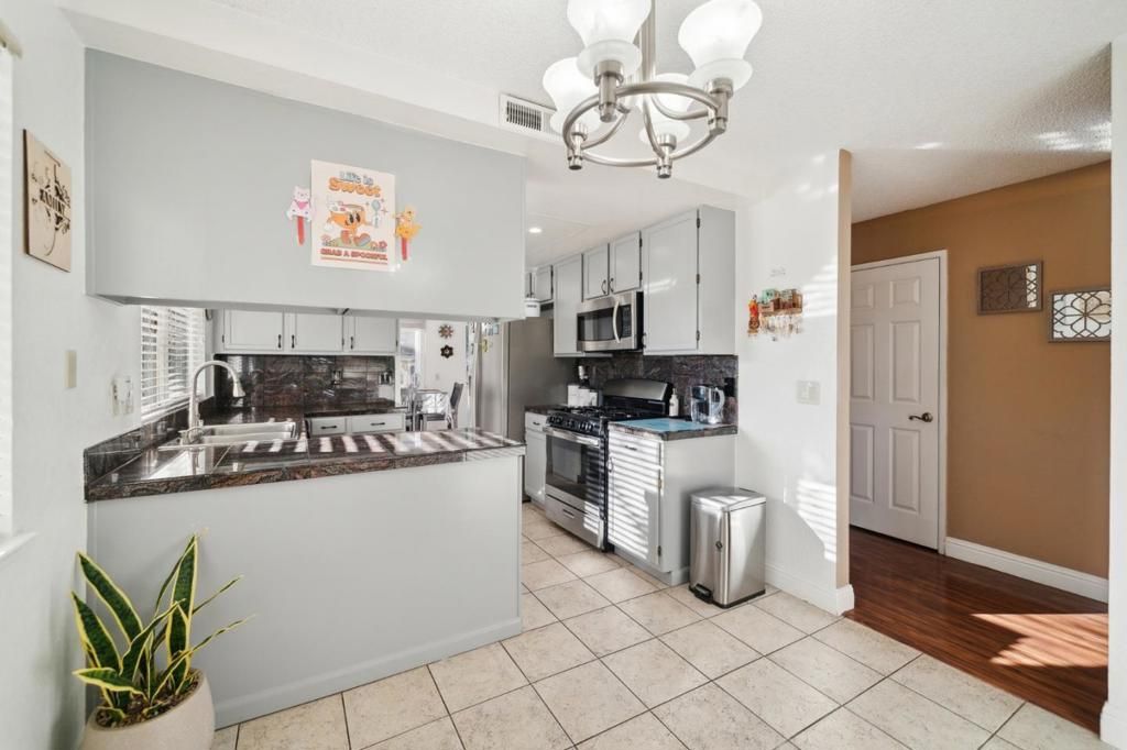 Image 8 of property listing at 25 Deer Run Circle, San Jose, CA 95136