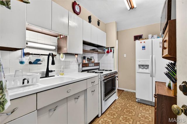 9818 Eastbrook Drive, Unincorporated, MO 63114