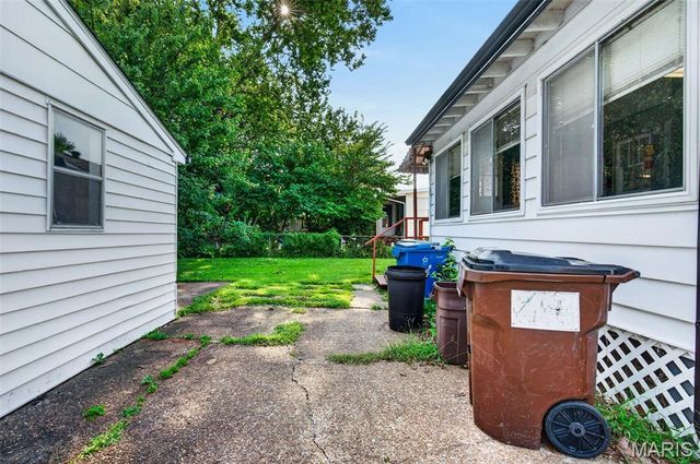 9818 Eastbrook Drive, Unincorporated, MO 63114