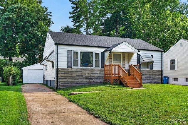 9818 Eastbrook Drive, Unincorporated, MO 63114