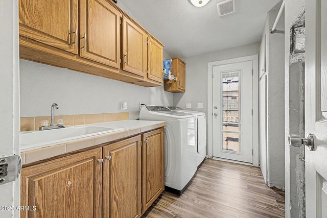 9748 E ESCONDIDO Avenue, Mesa, AZ 85208