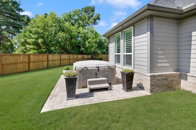 144 Dandelion Way, Montgomery, TX 77316