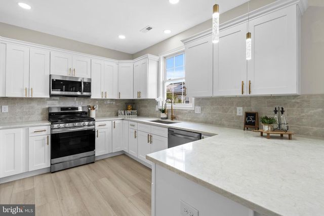26 SHAWNEE TRL, Burlington, NJ 08016